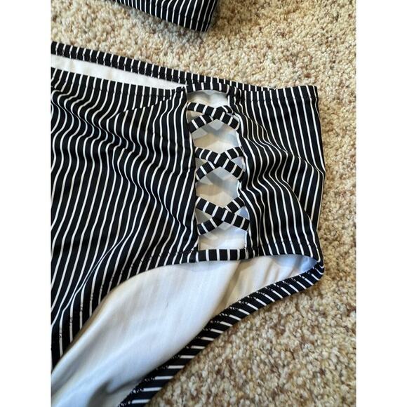 SHADE & SHORE Womens Swim suit, size Lg. bottoms, size 36 C top, black & white - Picture 5 of 9